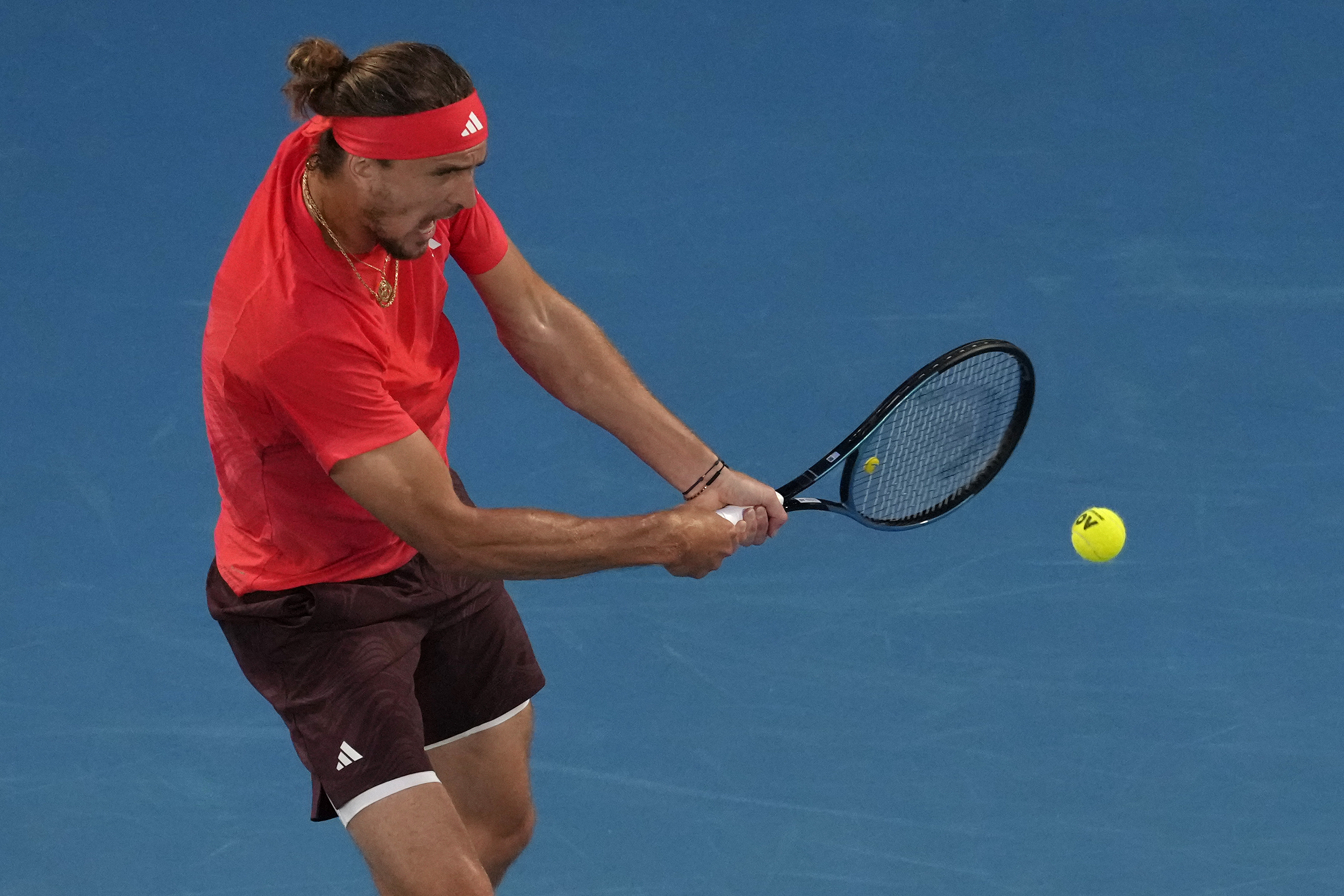 澳大利亚网球队鏖战意大利网球队,兹维列夫关键制胜 澳大利亚网球队鏖战意大利网球队,兹维列夫关键制胜