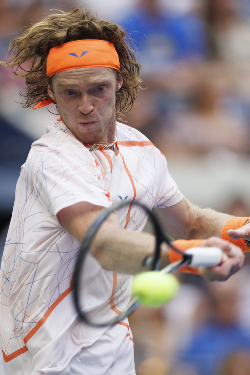 德国网球队力克日本网球队，梅德韦杰夫制霸全场的简单介绍