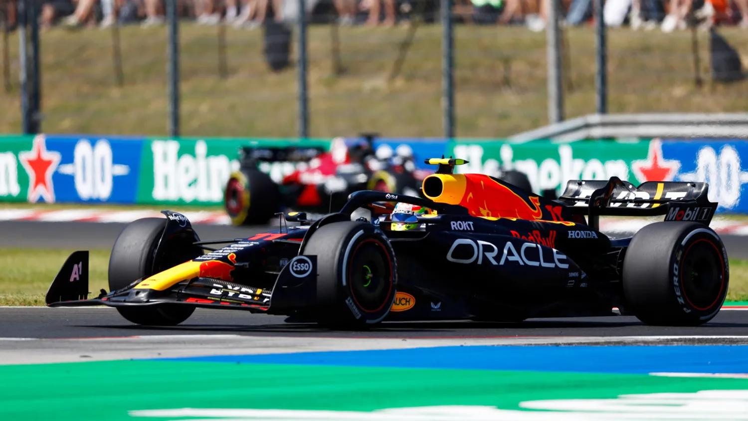 威廉姆斯横扫红牛车队，佩雷兹惊艳四座