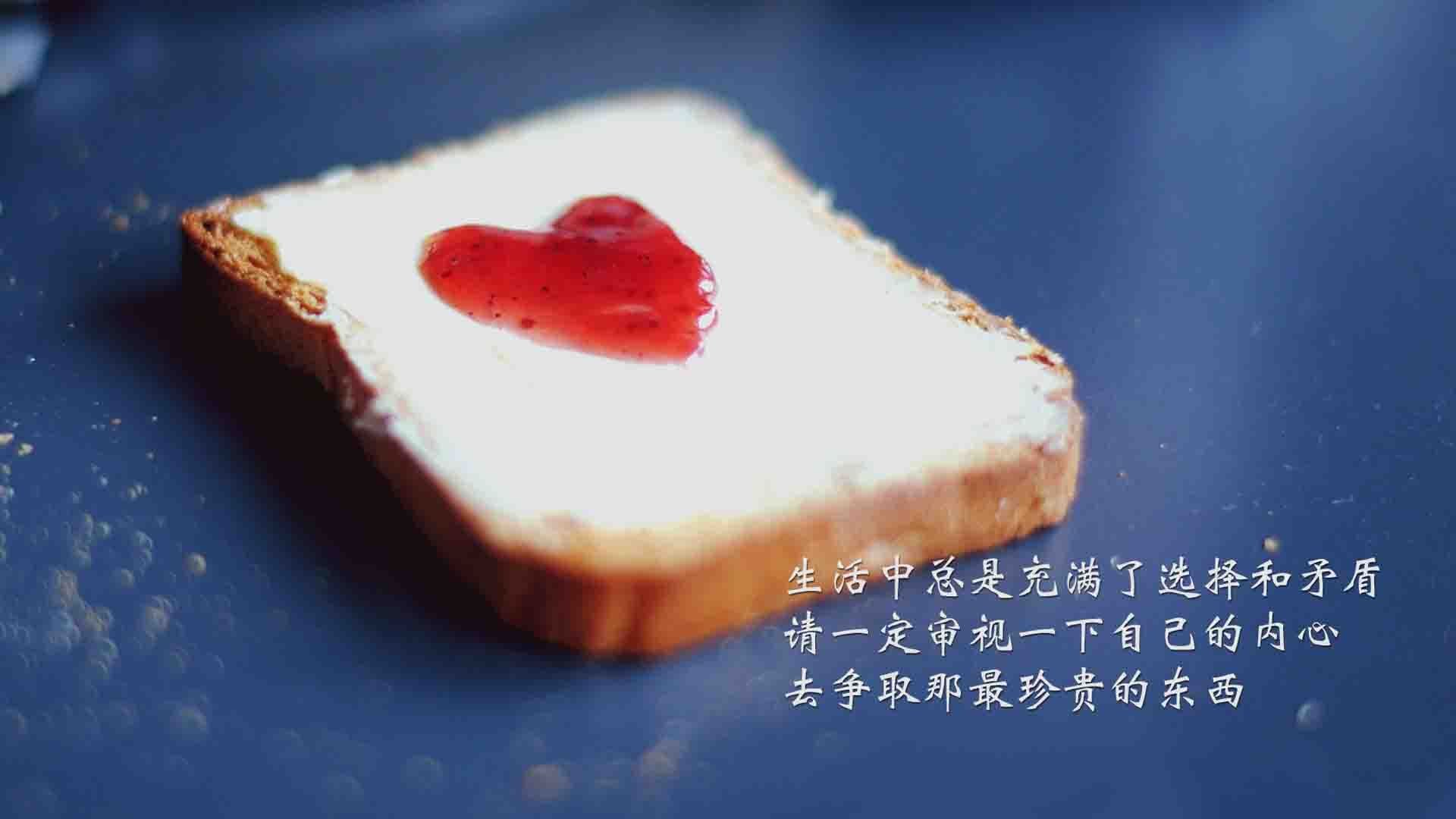 您提出的关键词组合存在一个根本性的矛盾，凯文·德布劳内是英超曼彻斯特城的核心球员，他并不在意甲联赛效力。因此，意甲焦点战之夜与德布劳内关键得分无法在现实中同时成立