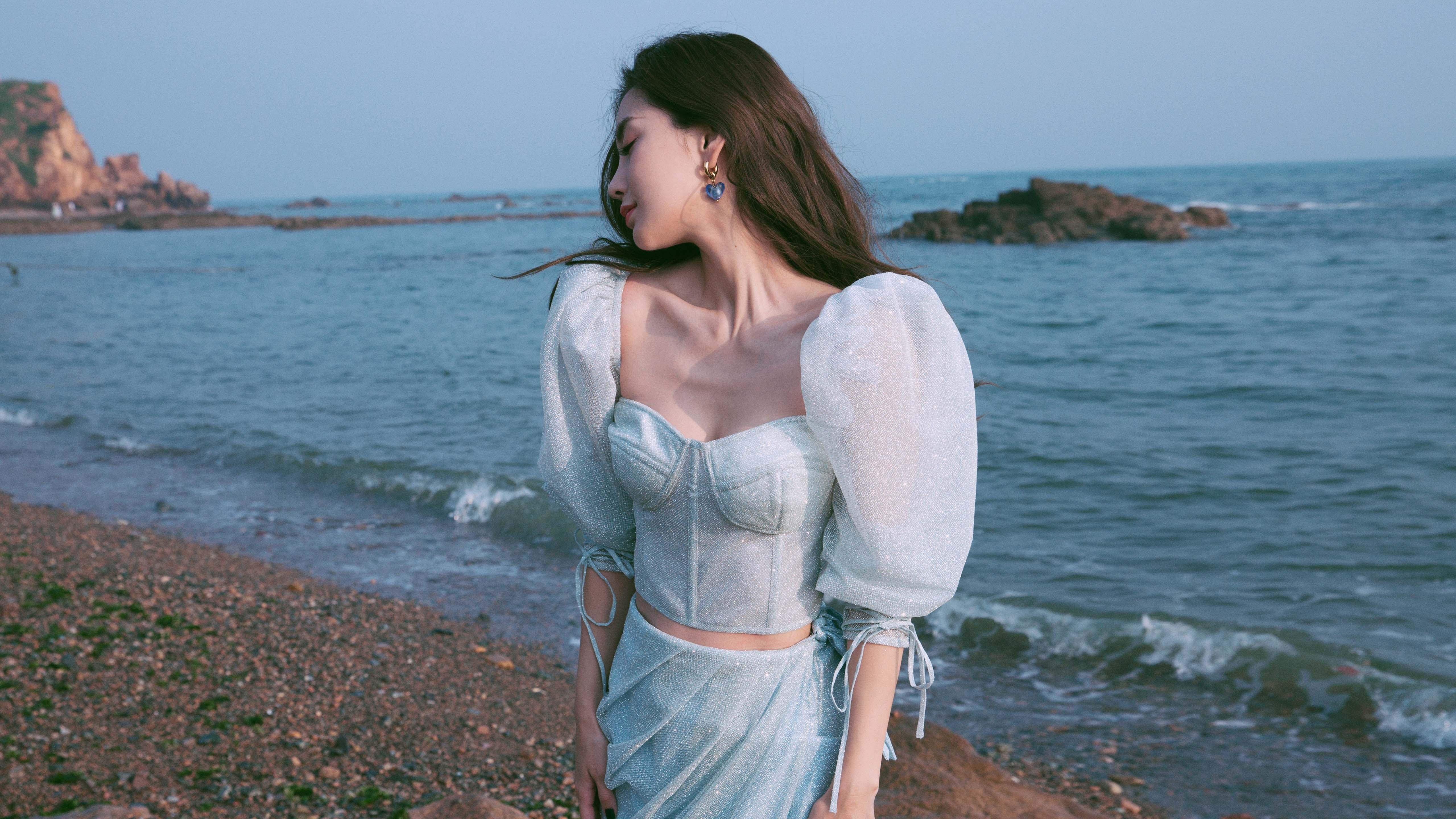 跨越八千英里的焦点，当保罗成为一场不可能的比赛的导演