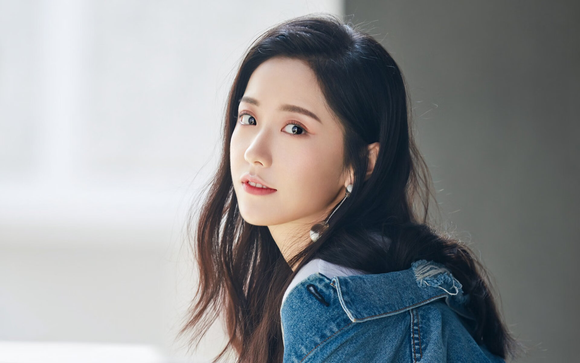 孤光裂阵,2026世界杯H组关键战,斯洛伐克压制美国,三笘薰带队撕裂唯一的破绽